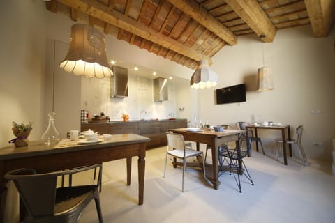 Communal lounge/ TV room, Kitchen or kitchenette, Communal kitchen
