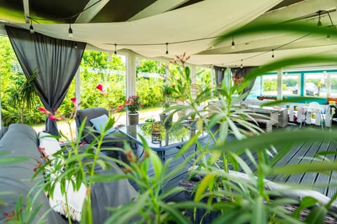 Patio, Garden, Balcony/Terrace, Garden view