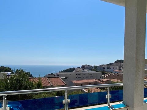 Apartmani Dini Apartment in Ulcinj