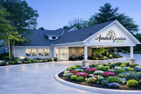 Property building, Facade/entrance, Property logo or sign, Lobby or reception