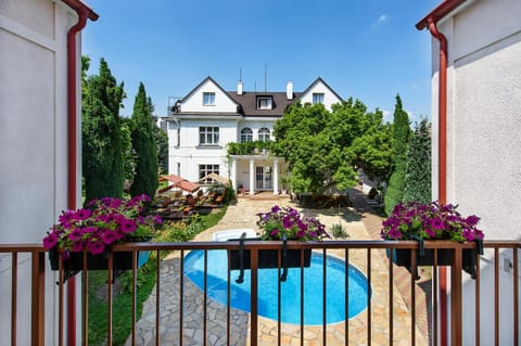 Garden, Garden view, Pool view, Swimming pool