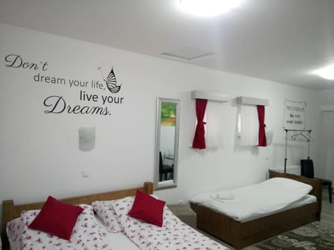 RESTORAN PRENOĆIŠTE CROATIA TURIST Inn in Brod-Posavina County, Croatia