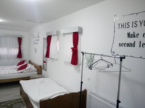 RESTORAN PRENOĆIŠTE CROATIA TURIST Inn in Brod-Posavina County, Croatia