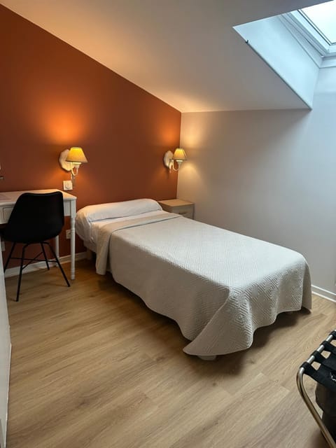 Hotel Azur Hotel in Lyon