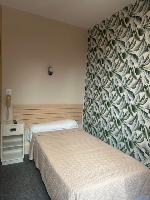 Hotel Azur Hotel in Lyon