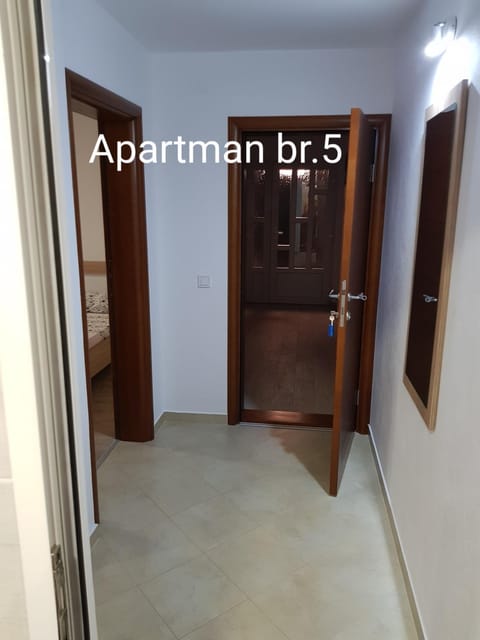 Apartmani Nikmil Bar- Šusanj Apartment in Montenegro