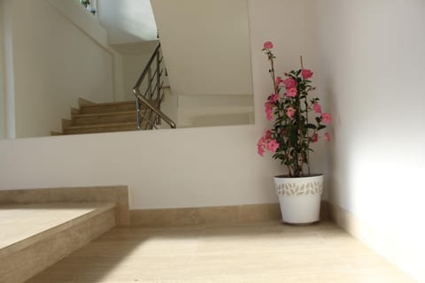 Lobby or reception, Decorative detail