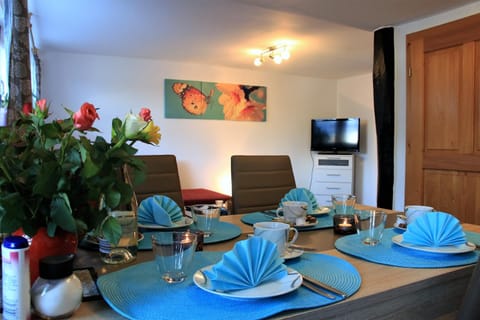 Decorative detail, Dining area