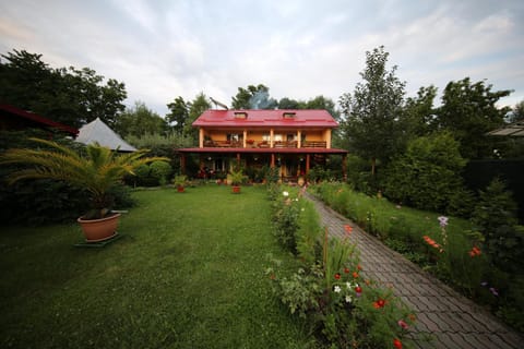 Property building, Garden