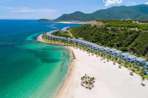 Property building, Natural landscape, Beach