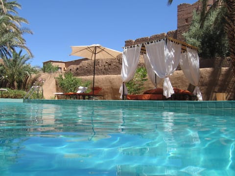 Patio, Solarium, Swimming pool