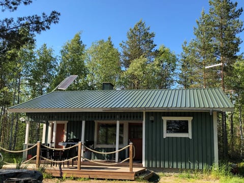 Facade/entrance, Parking