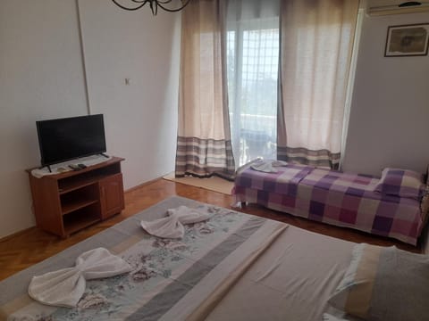 Tina Rooms Bed and Breakfast in Ulcinj