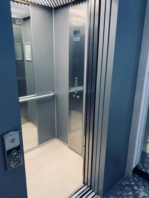 elevator