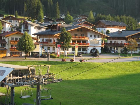 Neighbourhood, Natural landscape, Bird's eye view, Summer, On site, Area and facilities, Sunset
