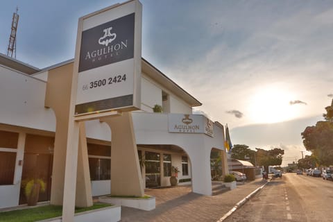 Facility for disabled guests, Parking, acessibility