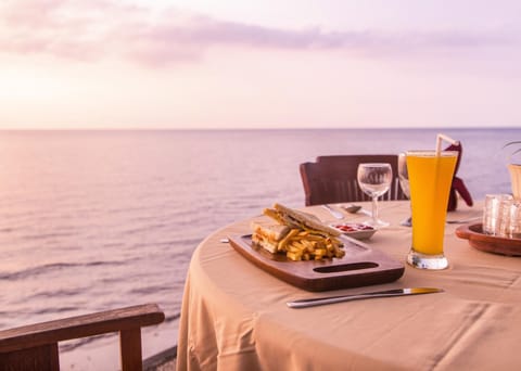 Food and drinks, Sea view