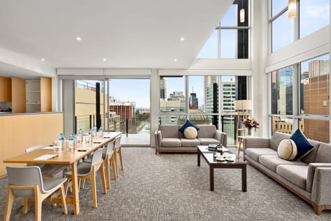 Living room, Dining area, Meeting/conference room
