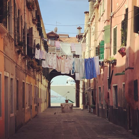 Neighbourhood, City view, Street view