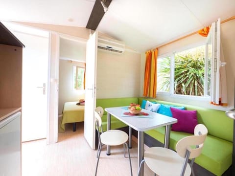 Bungalow Vacances Campground/ 
RV Resort in Villeneuve-Loubet