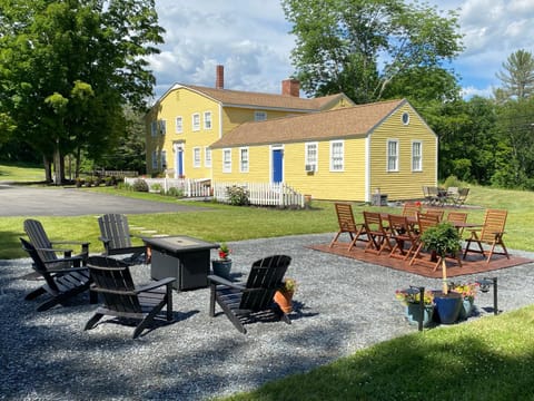 Property building, Garden, Breakfast