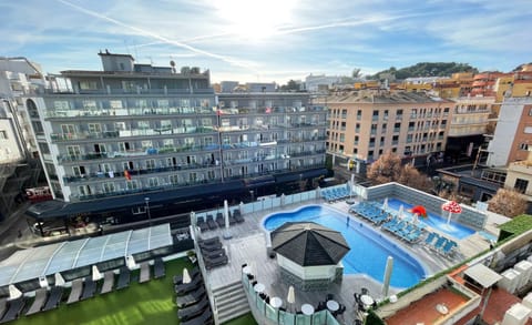 Balcony/Terrace, Pool view