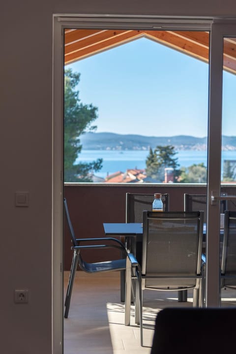 Balcony/Terrace, Seating area, Sea view