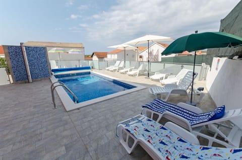 Property building, Pool view, Area and facilities