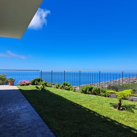 Spring, Day, Natural landscape, Garden, Garden, Garden view, Sea view