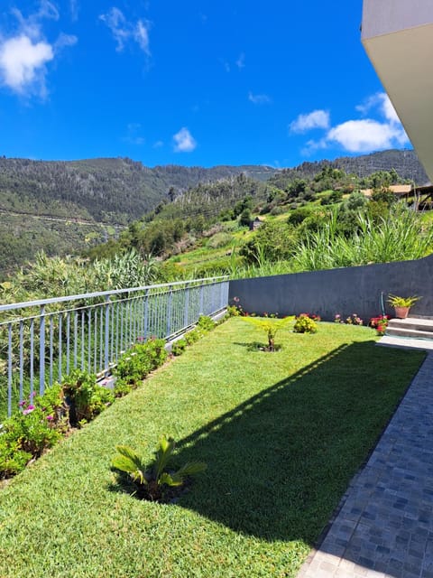 Spring, Day, Natural landscape, Garden, Garden, Garden view, Mountain view