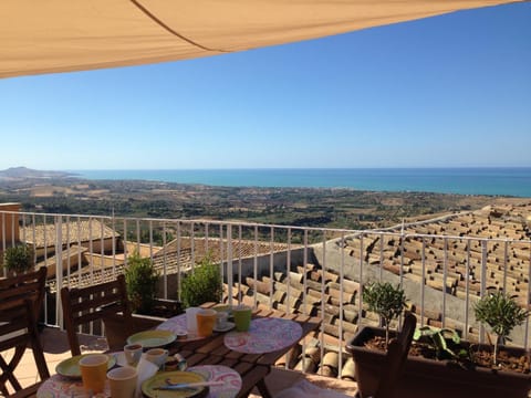 Spring, Summer, Garden, Balcony/Terrace, Buffet breakfast, Italian breakfast