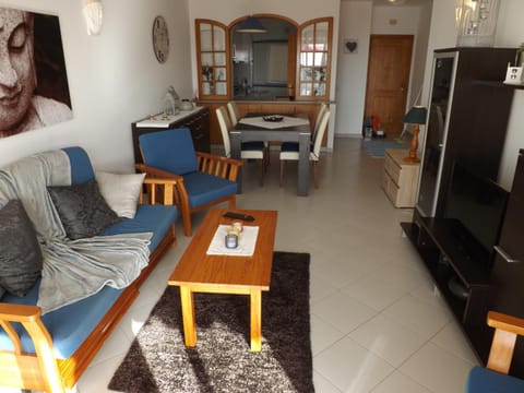TV and multimedia, Living room, Dining area