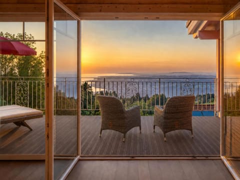 View (from property/room), Lake view