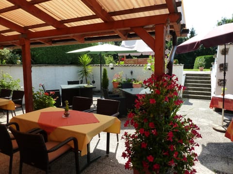 Property building, Decorative detail