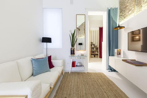 Communal lounge/ TV room, Living room, Lounge or bar