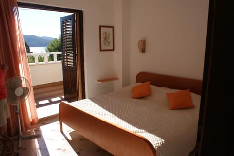 Villa Punta Villa in Šibenik-Knin County, Croatia