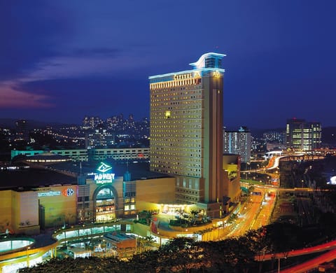 Property building, Facade/entrance, Night, City view