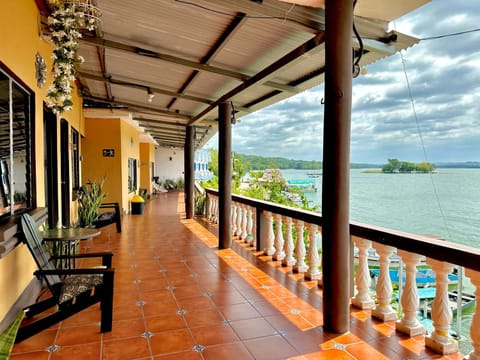 Balcony/Terrace, Lake view