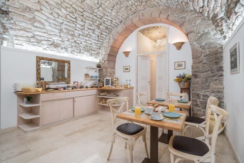 Breakfast, Continental breakfast