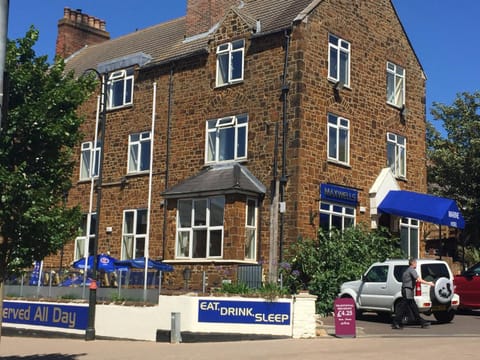 Marine Bar Pub with Rooms Bed and Breakfast in Hunstanton