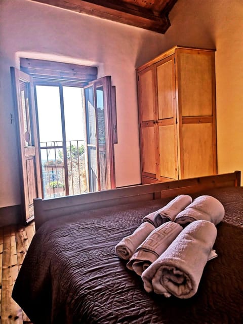 Bed, View (from property/room), Bedroom, wardrobe
