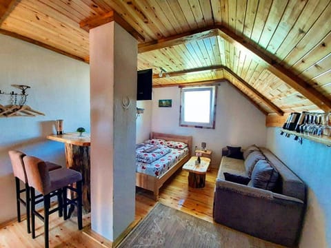 TV and multimedia, Living room, Photo of the whole room, Seating area, Dining area, Bedroom