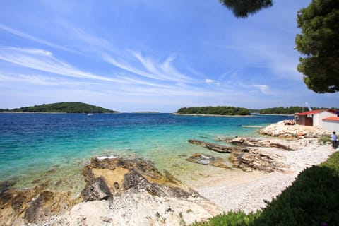 Neighbourhood, Natural landscape, Beach