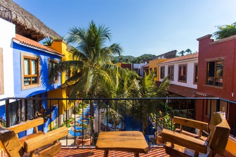 Balcony/Terrace, Pool view