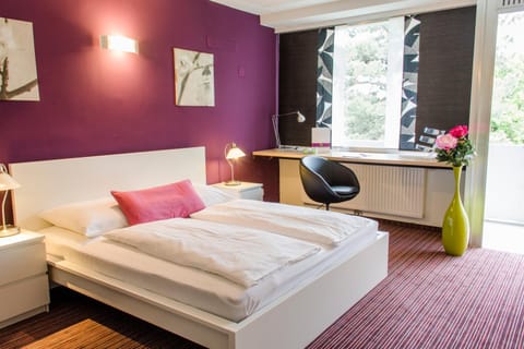 Bed, Photo of the whole room