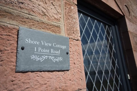 Shore View Cottage House in Scotland