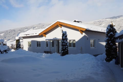 Property building, Winter