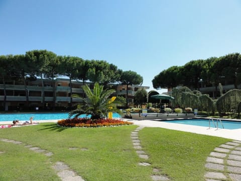 Garden, Swimming pool, Swimming pool, Swimming pool