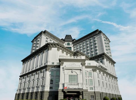 Property building, Day