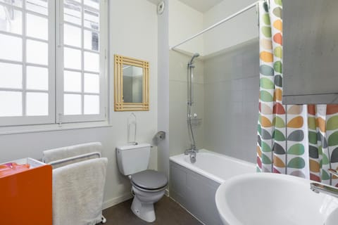 Vintage by Cocoonr Apartment in Rennes